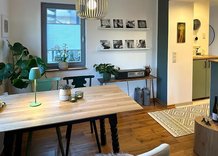 公寓 Zuhause Auf Zeit In *